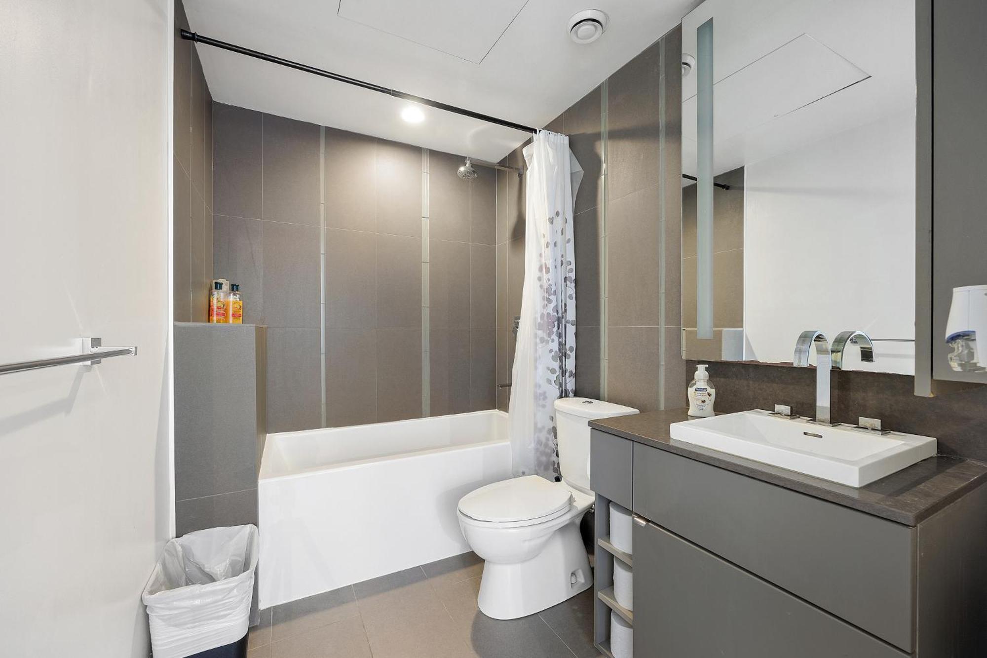 Trendy 1Bedroom Downtown Toronto Condo מראה חיצוני תמונה
