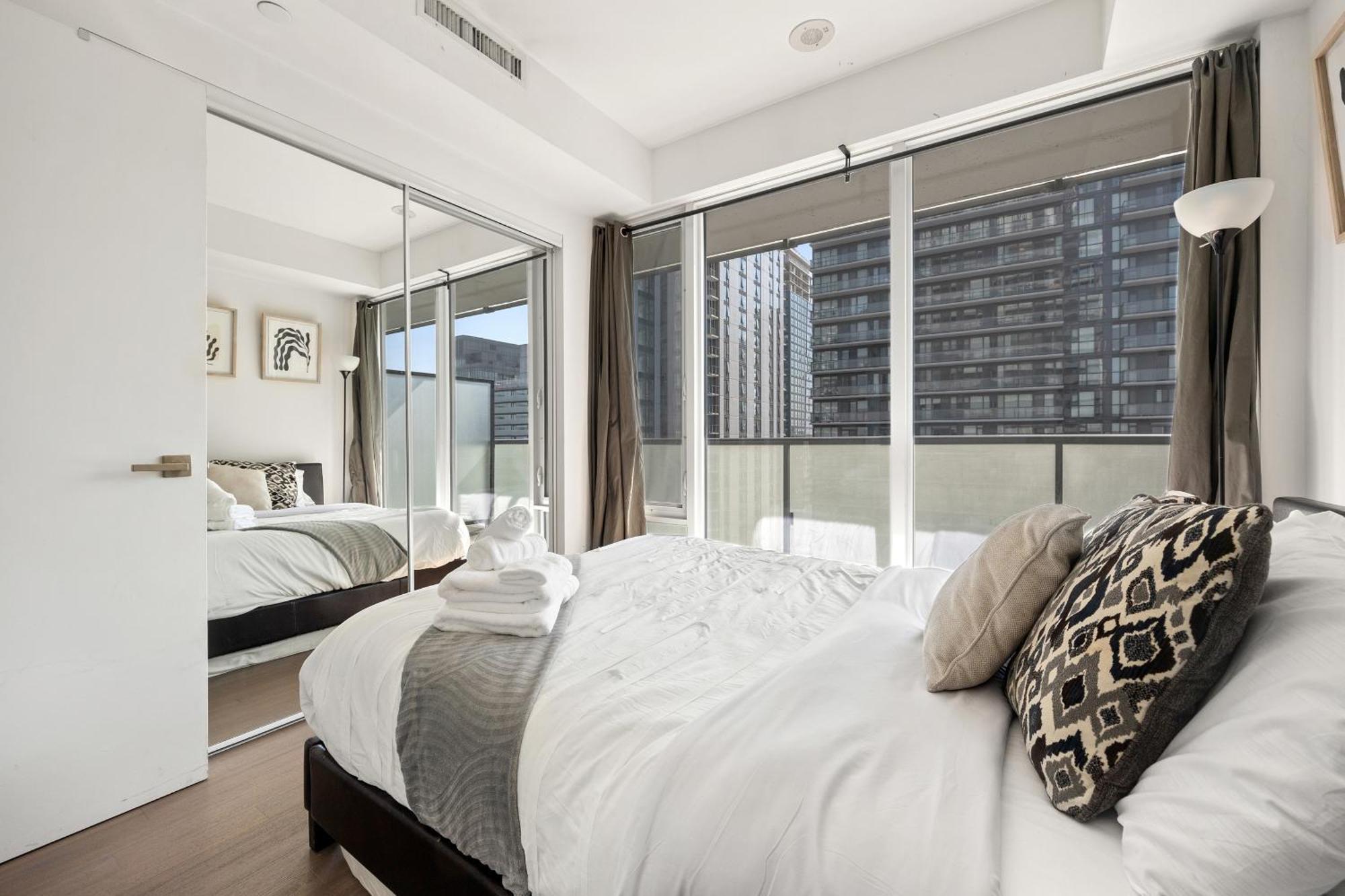 Trendy 1Bedroom Downtown Toronto Condo מראה חיצוני תמונה